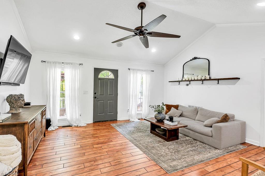 3403 Courtland Street High Point, NC 27265 - Photo 5 of 25