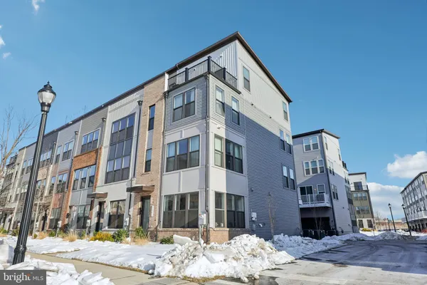 a view of a large building