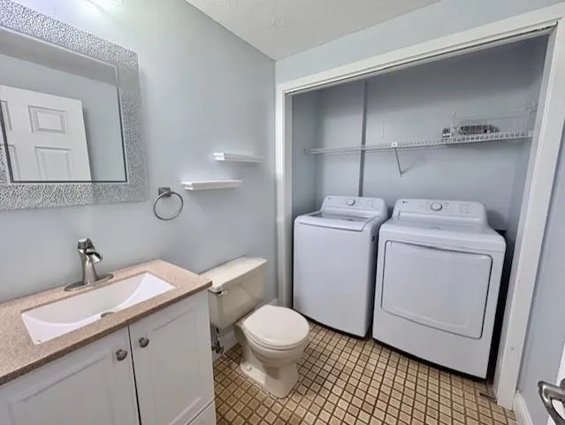 $420,000 | 5 Tsienneto Road, Unit 151, Derry, NH 03038