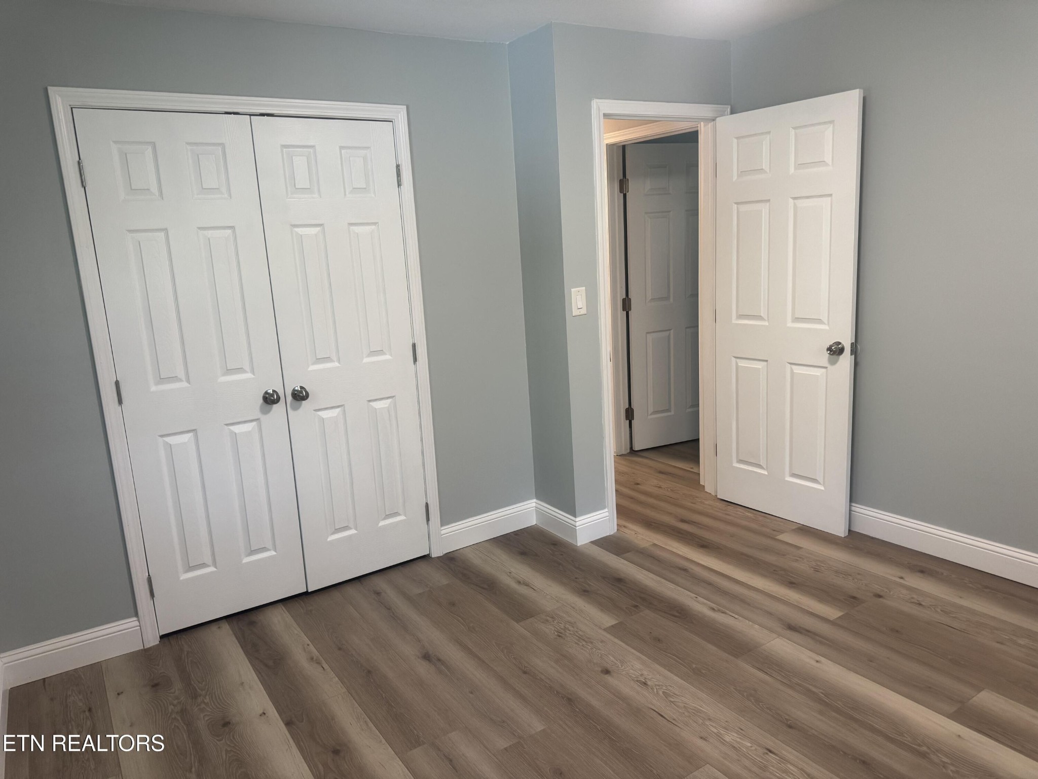 3341 West Wolf Valley Road Clinton, TN 37716 - Photo 31 of 41 a view of an empty room with closet area