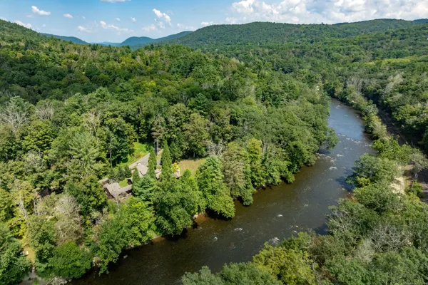 $3,170,000 | 20 Kirk Road, Sharon, CT 06069