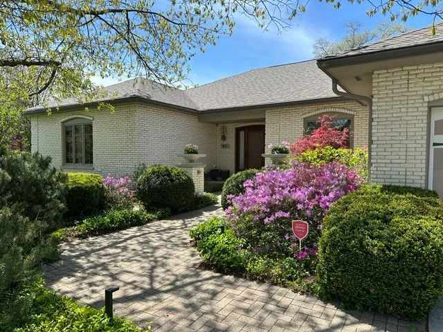 $799,000 | 447 Stratford Lane, Willowbrook, IL 60527