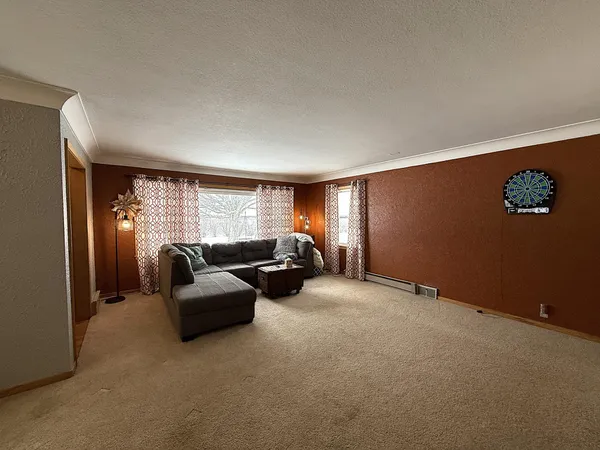 $374,000 | 3876 230th Street, Montevideo, MN 56265