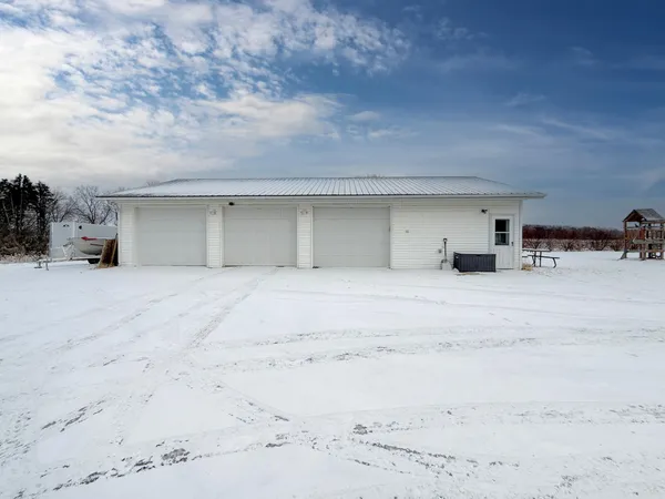 $374,000 | 3876 230th Street, Montevideo, MN 56265