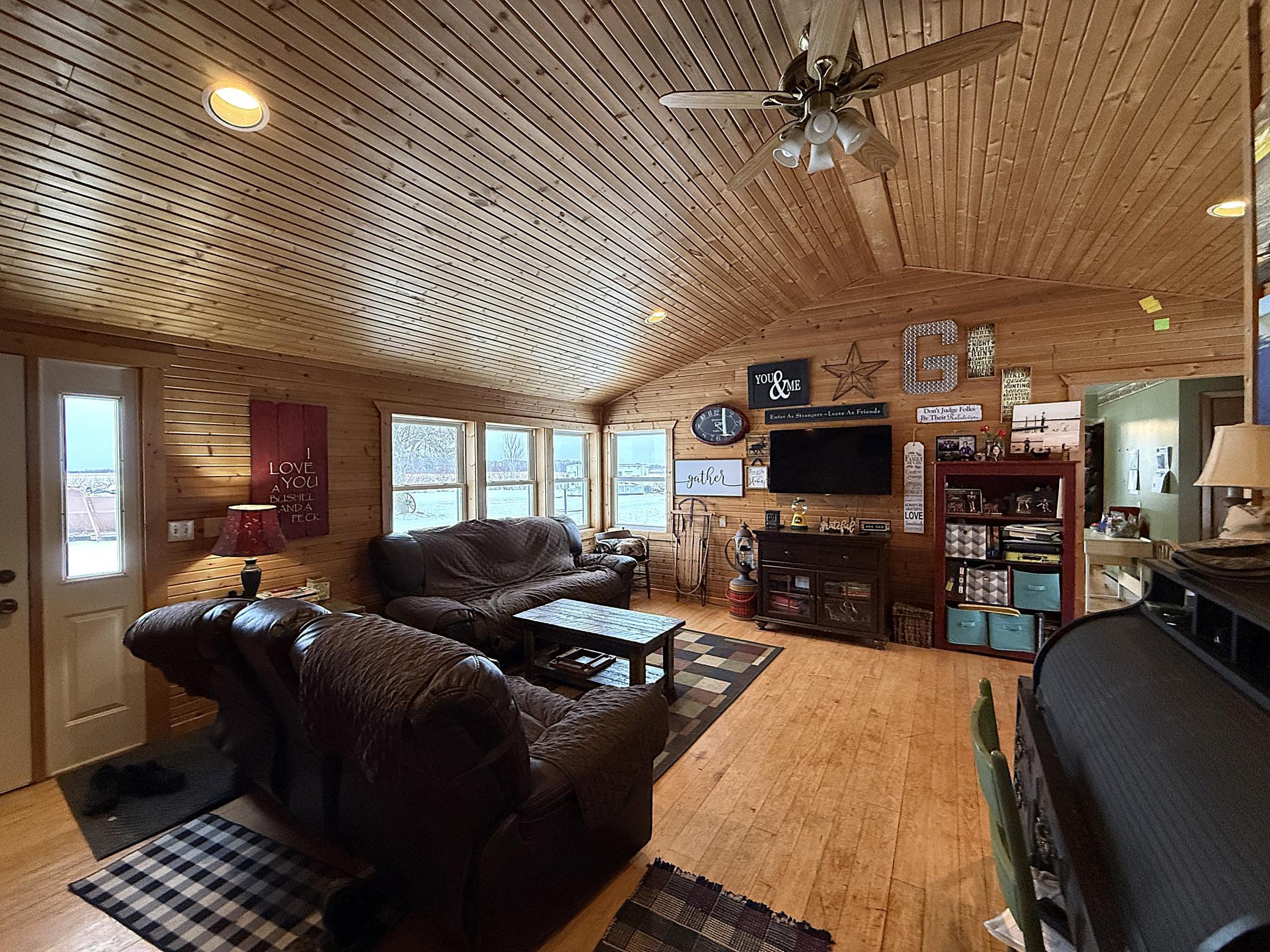 3876 230th Street Montevideo, MN 56265 - Photo 7 of 44