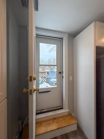 $2,000 | 24 Hill Street, Dover, NH 03820