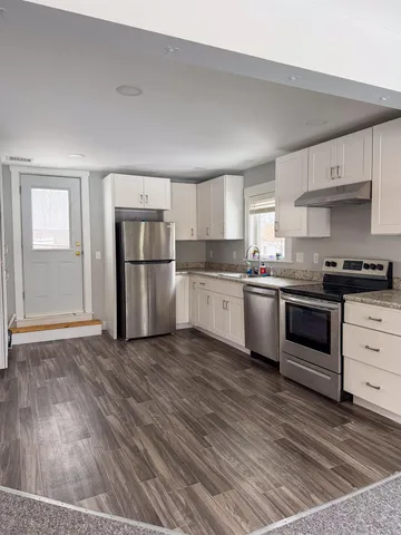 $2,000 | 24 Hill Street, Dover, NH 03820