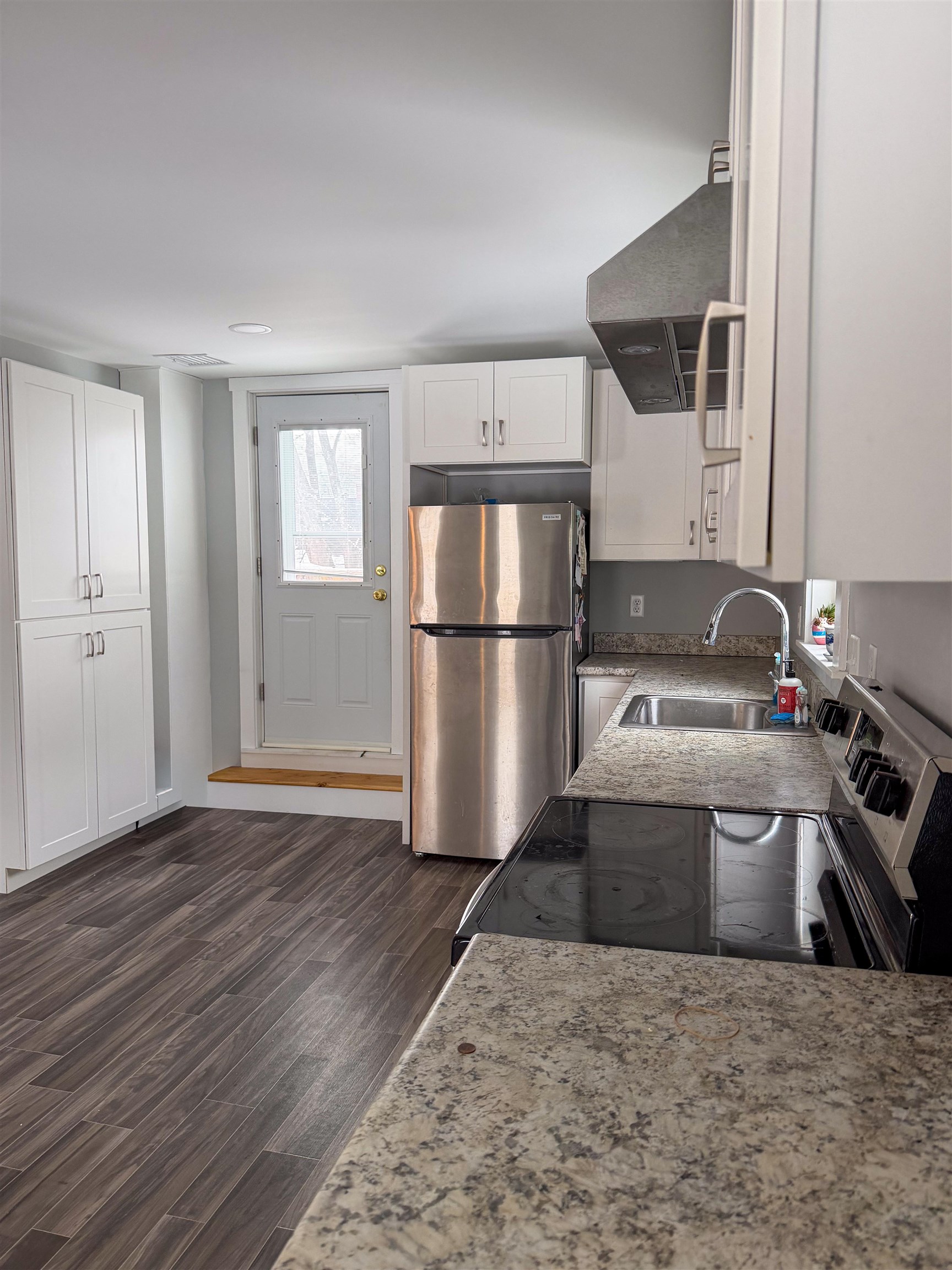 24 Hill Street Dover, NH 03820 - Photo 9 of 24