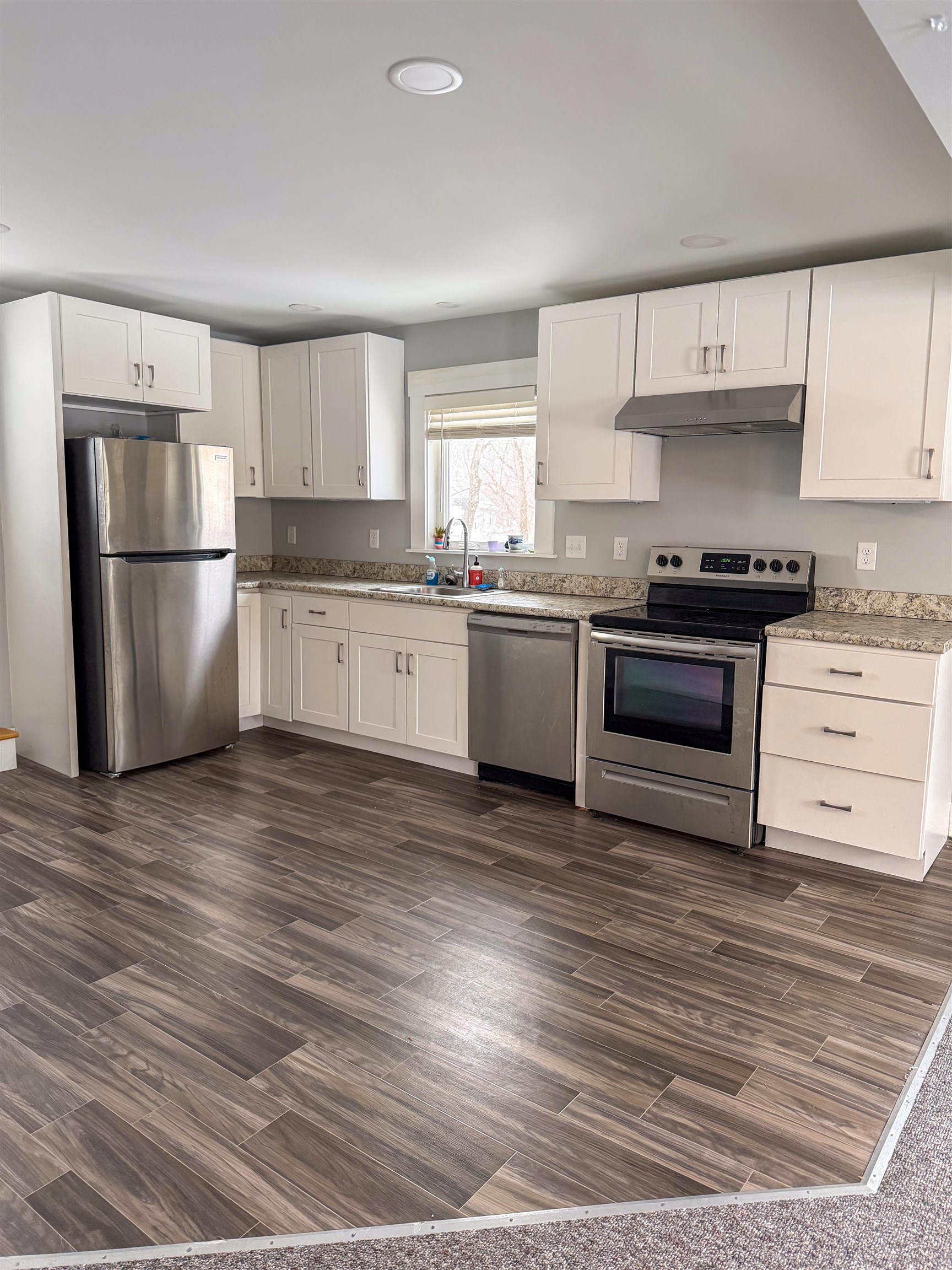 24 Hill Street Dover, NH 03820 - Photo 10 of 24