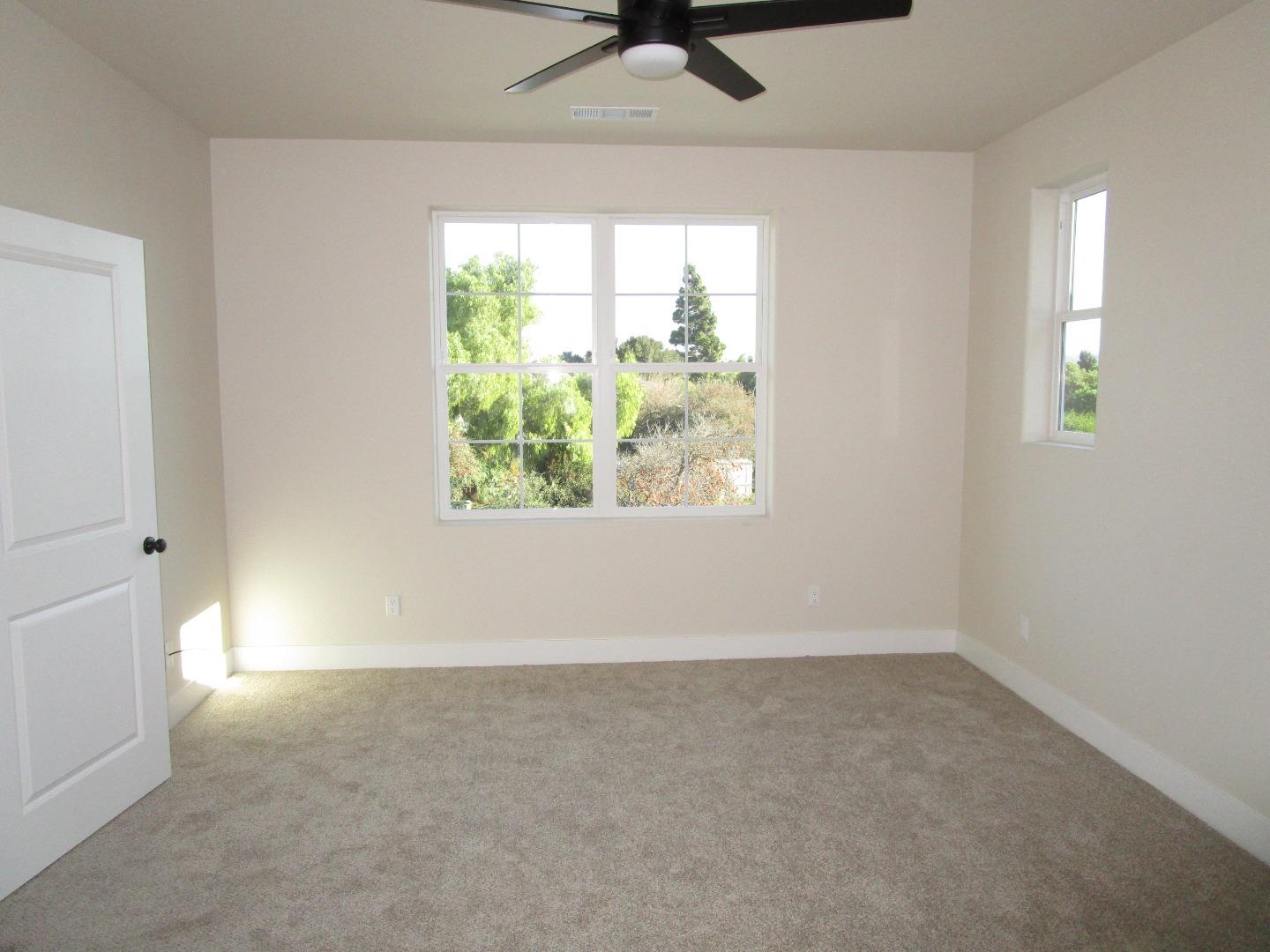 159 Terrace Drive Greenfield, CA 93927 - Photo 9 of 23 an empty room with a window