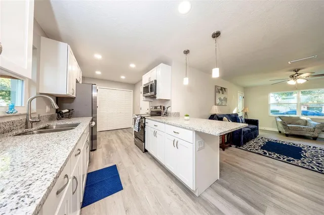 $297,800 | 904 West 22nd Street, Sanford, FL 32771