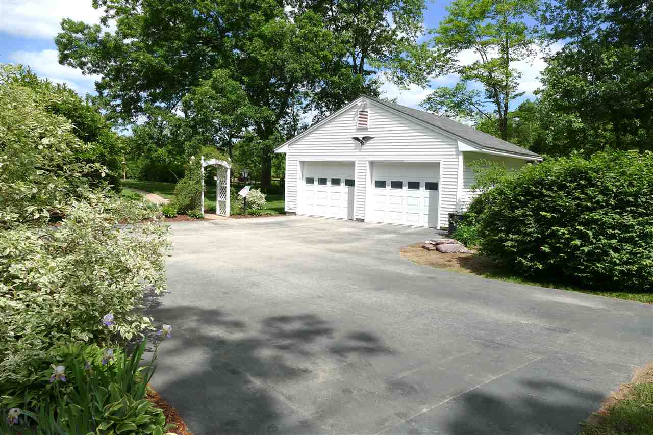 125 Page Road Litchfield, NH 03052 - Photo 27 of 40