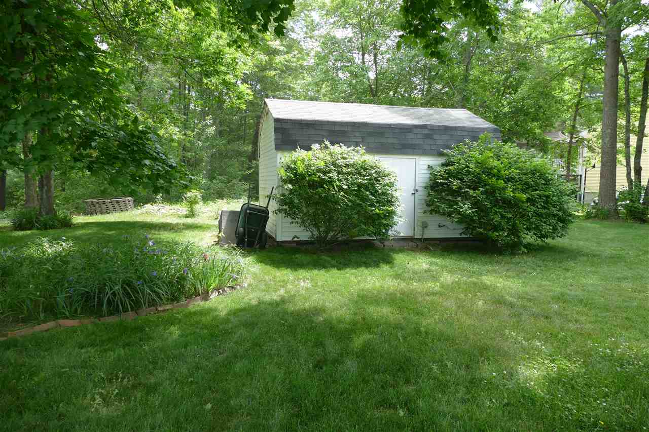 125 Page Road Litchfield, NH 03052 - Photo 33 of 40