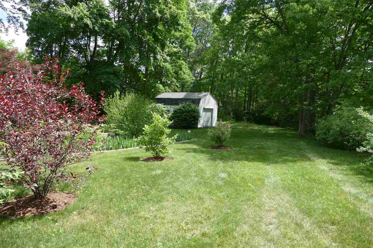 125 Page Road Litchfield, NH 03052 - Photo 36 of 40