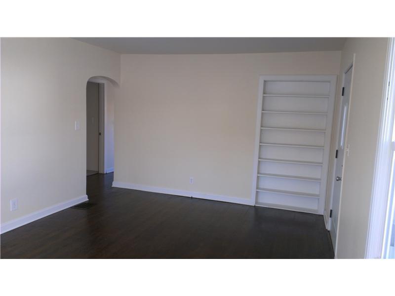 8821 Crawfordsville Road Indianapolis, IN 46234 - Photo 4 of 10 Gallery Image 4