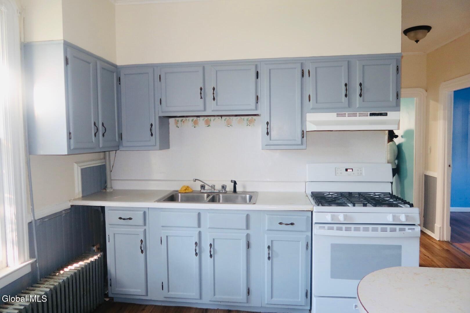 1066 Howard Street, Unit 1 Schenectady, NY 12303 - Photo 2 of 13 IMG_1970