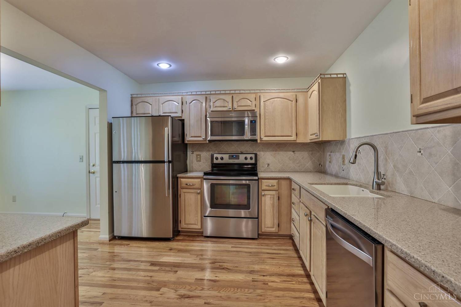 8232 Riversedge Circle Maineville, OH 45039 - Photo 9 of 42 Gallery Image 9