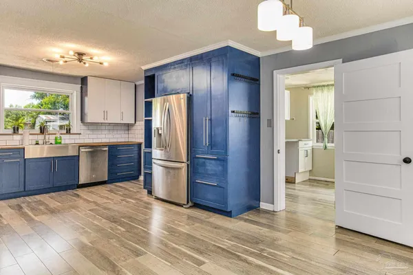 $2,750 | 2033 East Bobe Street, Pensacola, FL 32503