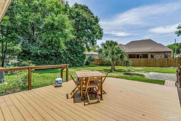 $2,750 | 2033 East Bobe Street, Pensacola, FL 32503