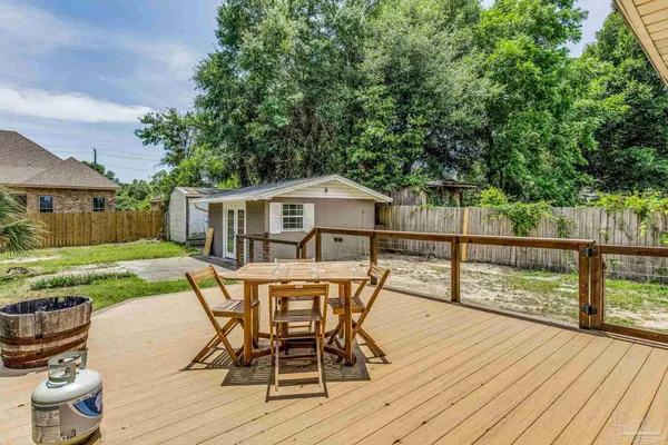 $2,750 | 2033 East Bobe Street, Pensacola, FL 32503