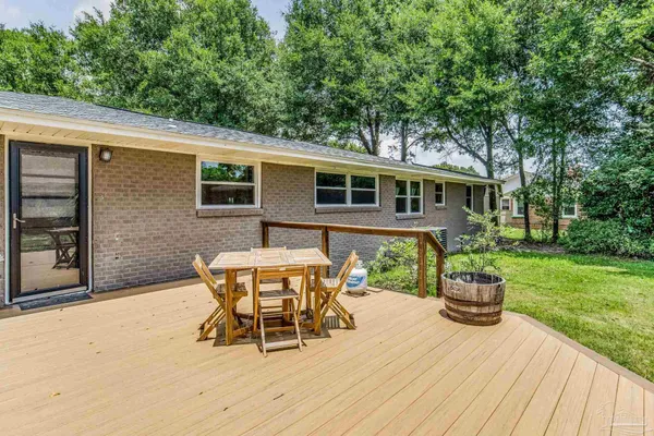 $2,750 | 2033 East Bobe Street, Pensacola, FL 32503