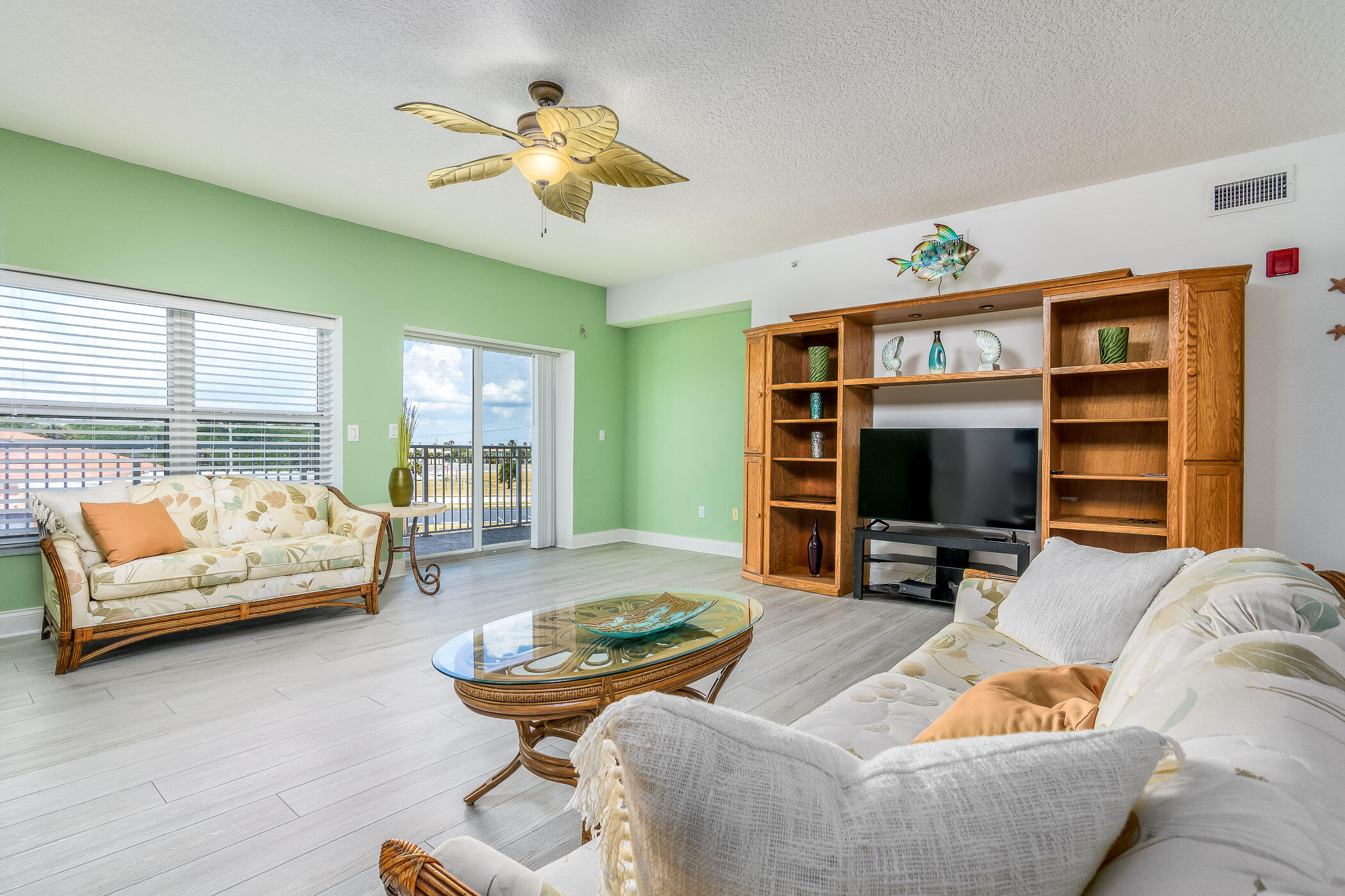 105 Pulsipher Avenue, Unit 300 Cocoa Beach, FL 32931 - Photo 10 of 32 Pier Resort 300-9