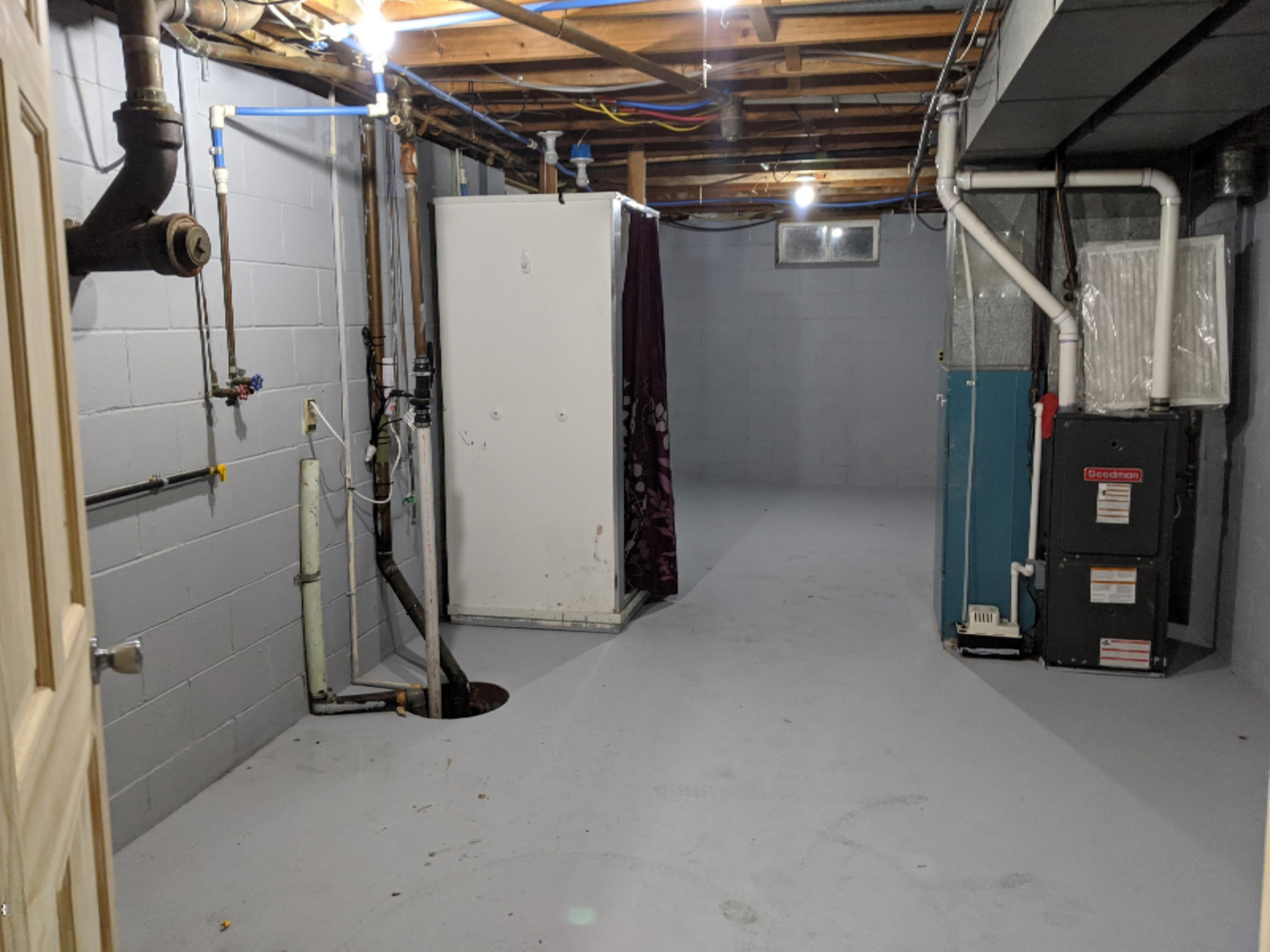2147 Riegler Road Muskegon, MI 49445 - Photo 18 of 19 laundry room