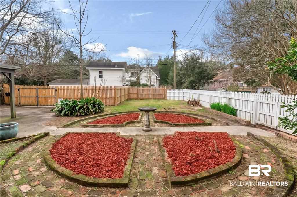 300 McDonald Avenue Mobile, AL 36604 - Photo 19 of 24