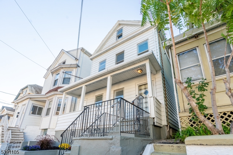 446 East 24th Street Paterson, NJ 07514 - Photo 3 of 16