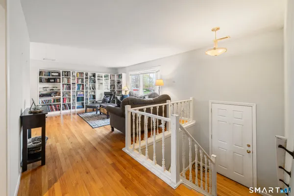 $435,000 | 51 Sky View Circle, Hamden, CT 06514