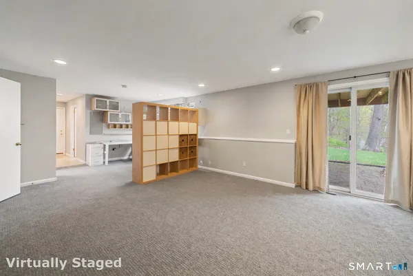 $435,000 | 51 Sky View Circle, Hamden, CT 06514