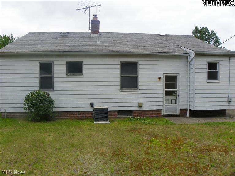 1799 Rush Road Wickliffe, OH 44092 - Photo 2 of 8 Gallery Image 2