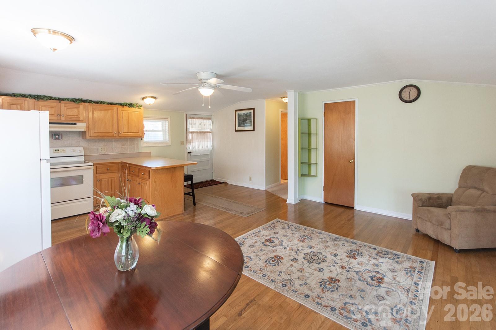 59 South Front Street Franklin, NC 28734 - Photo 16 of 40