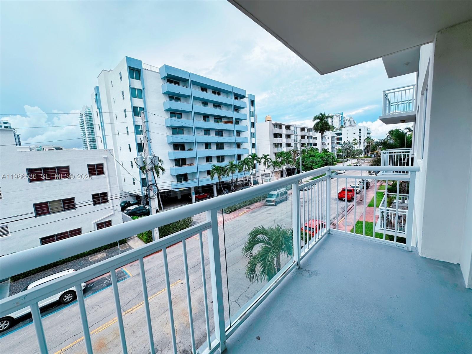 1345 Lincoln Road, Unit 402 Miami Beach, FL 33139 - Photo 5 of 17