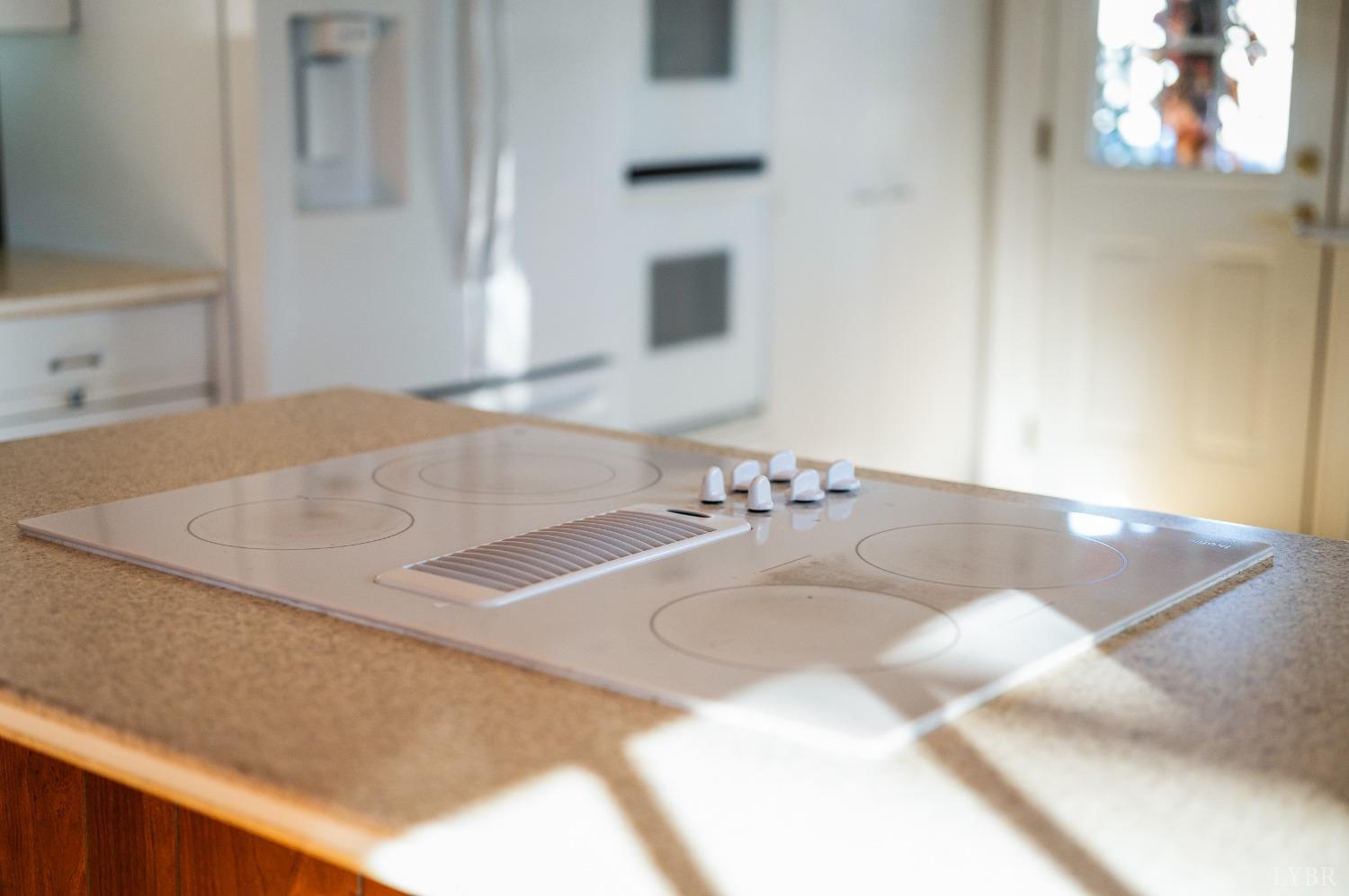 211 Sunset Drive Amherst, VA 24521 - Photo 59 of 76 a bathroom with a granite countertop sink and a mirror