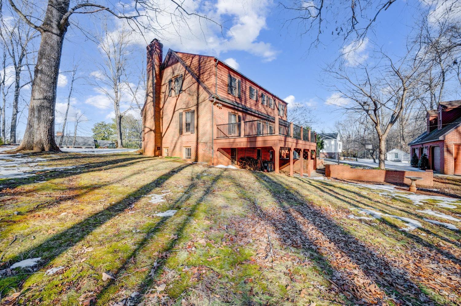 211 Sunset Drive Amherst, VA 24521 - Photo 71 of 76 a view of a large building