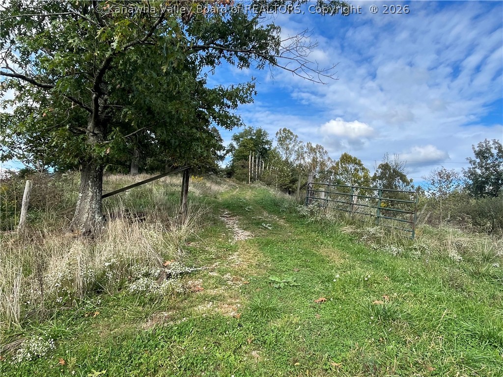 1539 Grasslick Ripley, WV 25271 - Photo 10 of 28 Gallery Image 10
