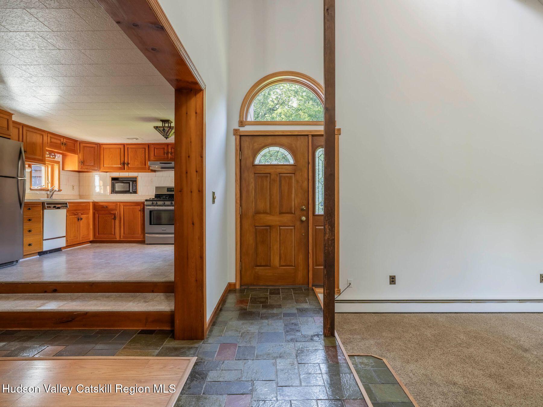 33 Reservoir Road Marlboro, NY 12542 - Photo 19 of 52 photo_online_019
