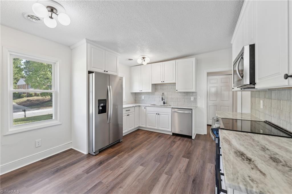 700 Nance Drive Thomasville, NC 27360 - Photo 13 of 37