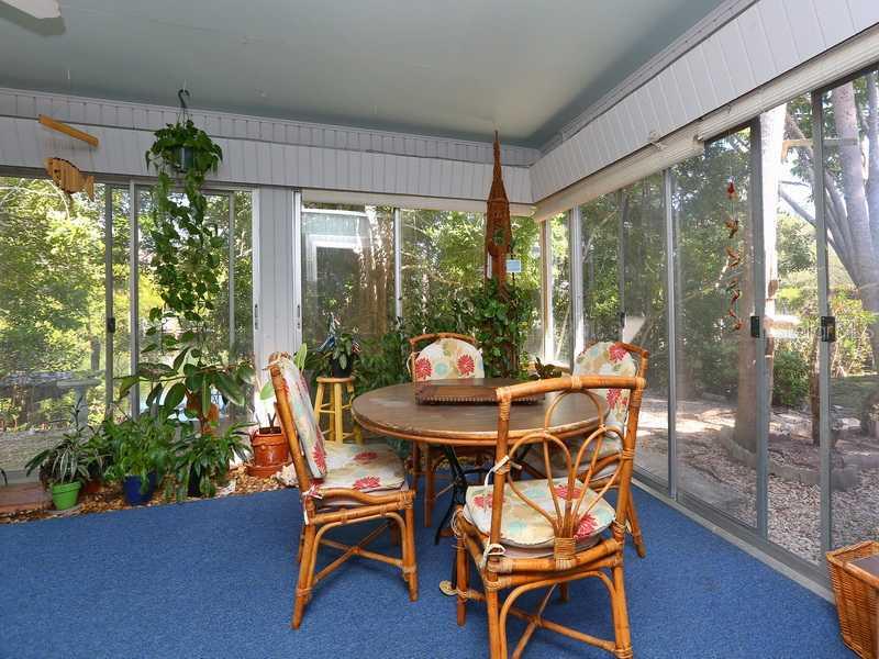 112 Hammock Road Anna Maria, FL 34216 - Photo 13 of 22 Florida Room