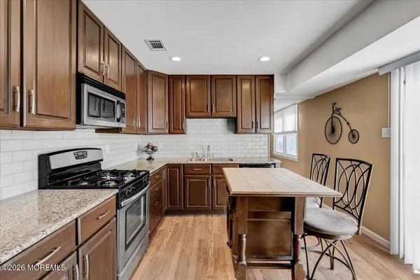$639,900 | 16 Regina Drive, Howell, NJ 07731