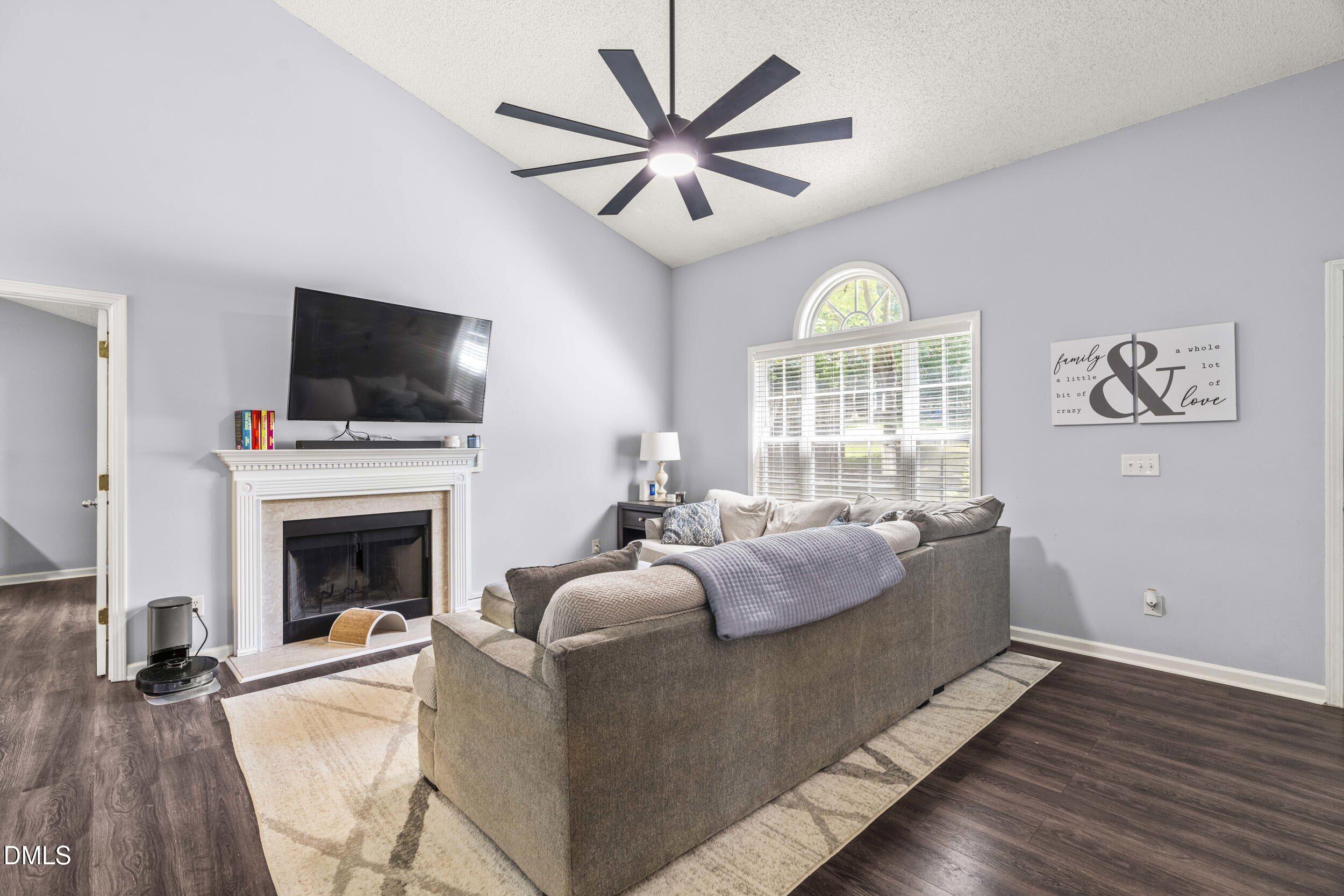 6201 Lilly Strm Court Willow Spring, NC 27592 - Photo 6 of 30 7_dsc02127