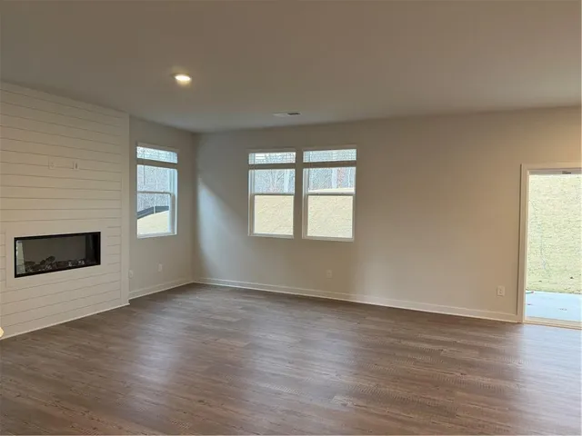 $2,650 | 5282 Mulberry Crk Way, Flowery Branch, GA 30542