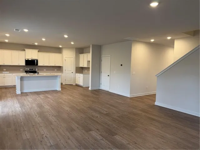 $2,650 | 5282 Mulberry Crk Way, Flowery Branch, GA 30542