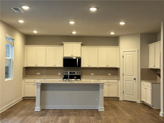 $2,650 | 5282 Mulberry Crk Way, Flowery Branch, GA 30542