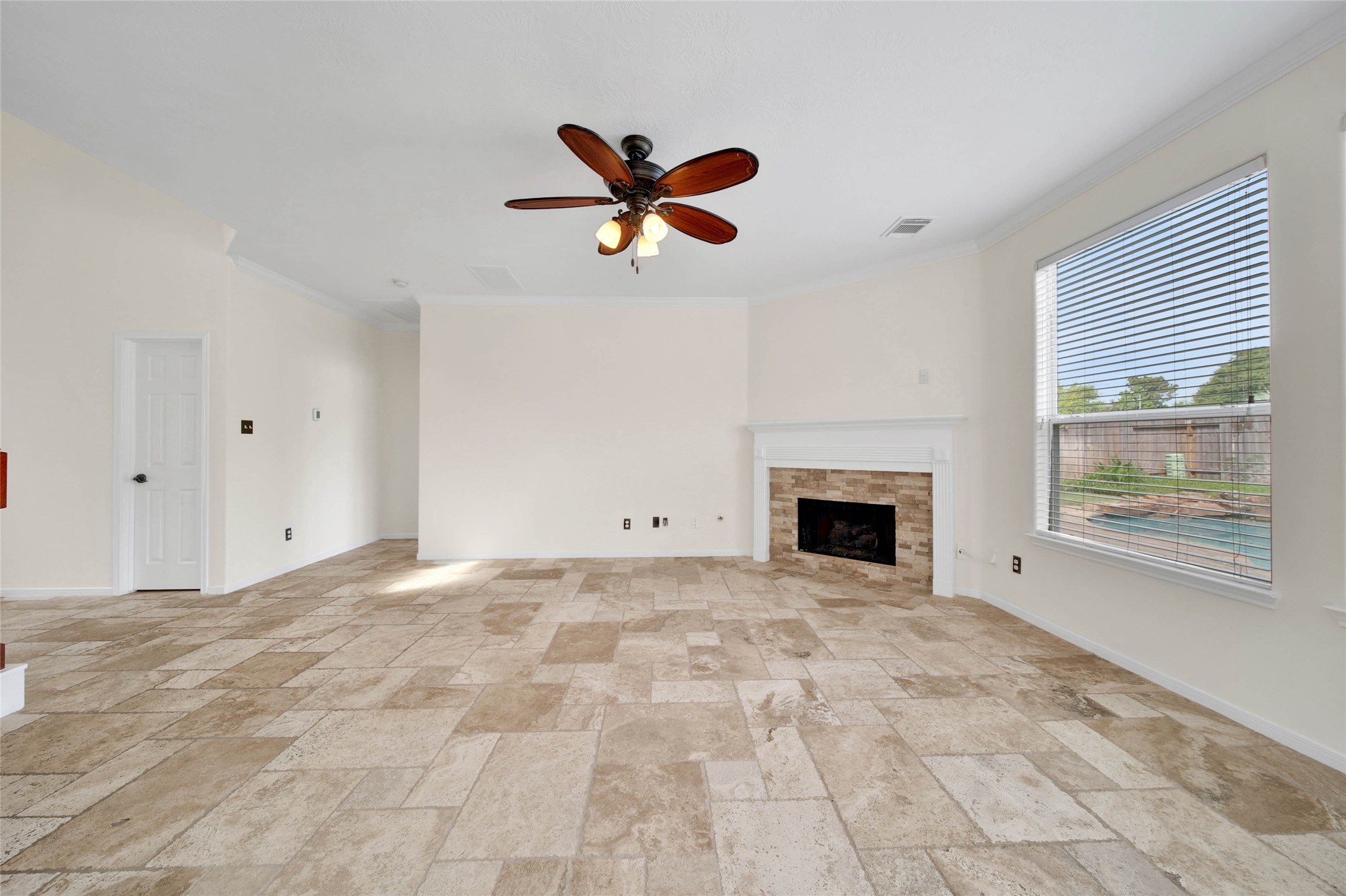 2215 2 Trail Drive Spring, TX 77373 - Photo 11 of 46