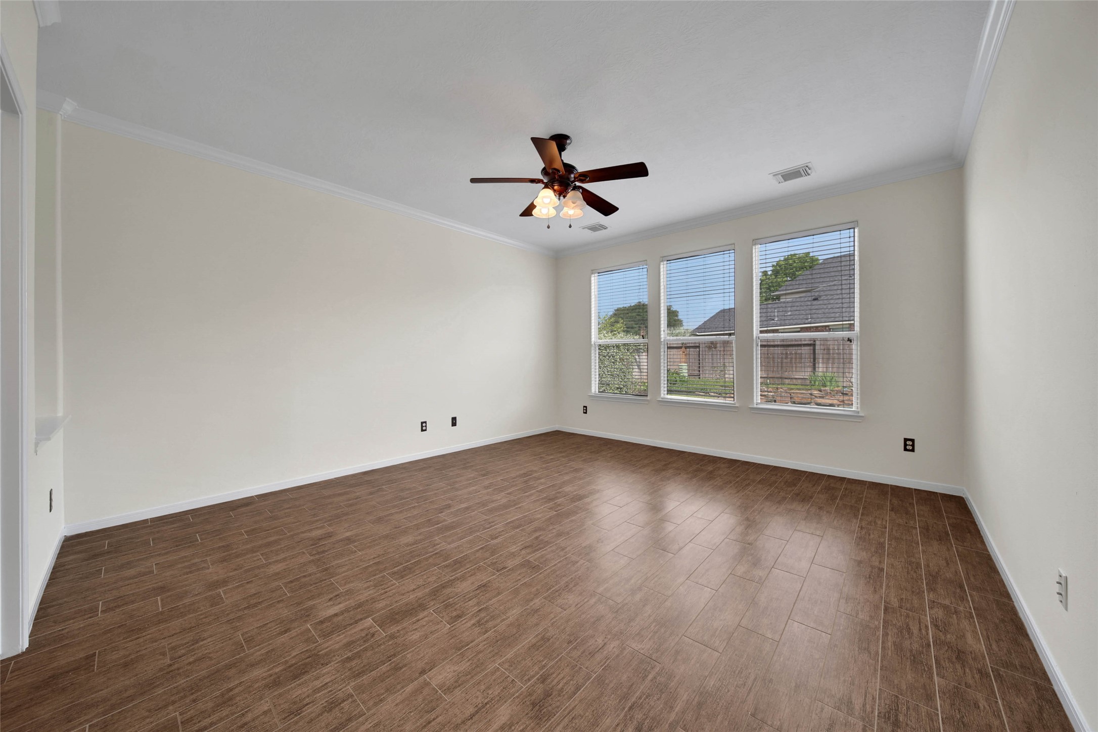 2215 2 Trail Drive Spring, TX 77373 - Photo 21 of 46 Primary Bedroom