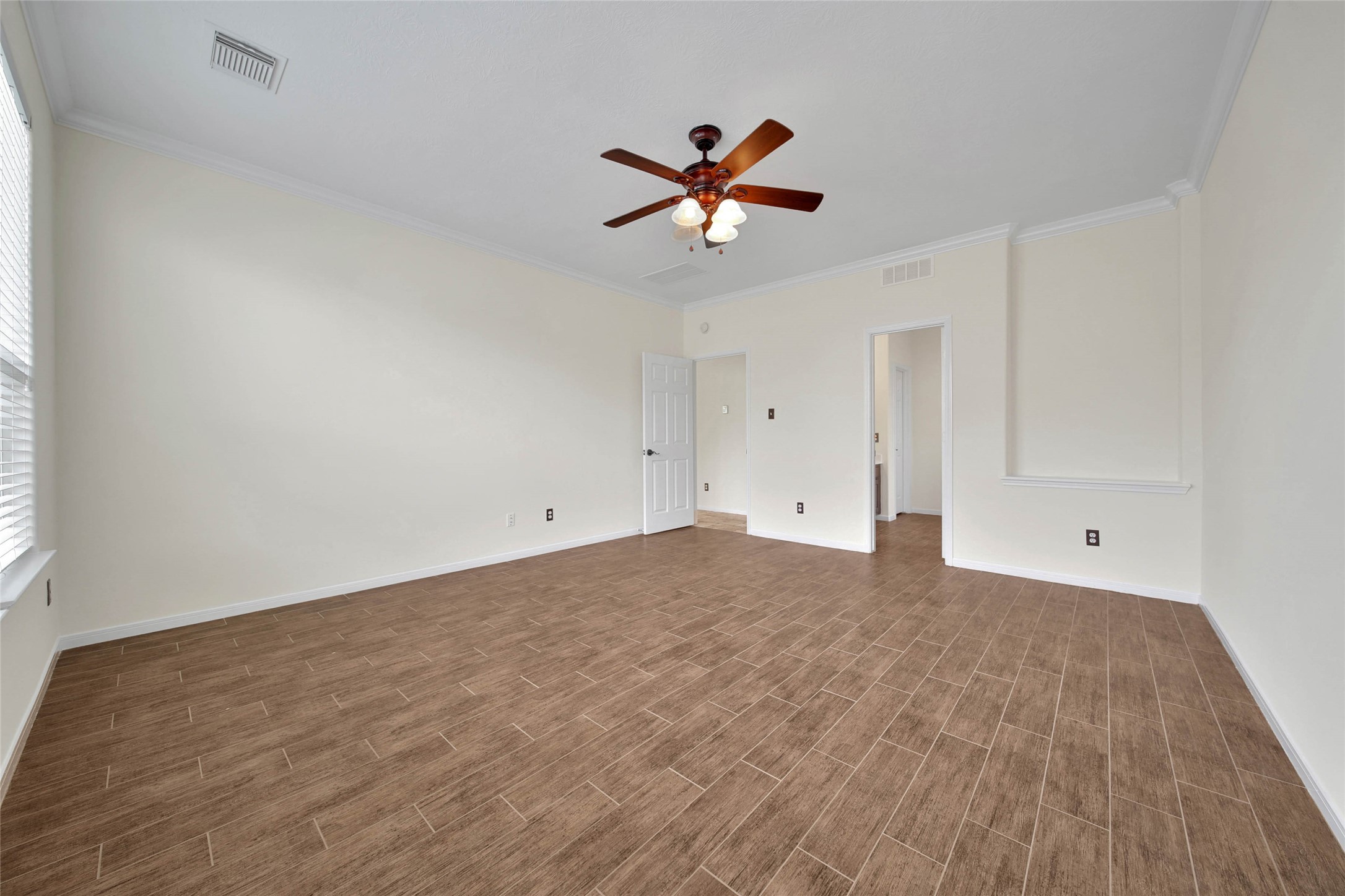 2215 2 Trail Drive Spring, TX 77373 - Photo 22 of 46 Primary Bedroom