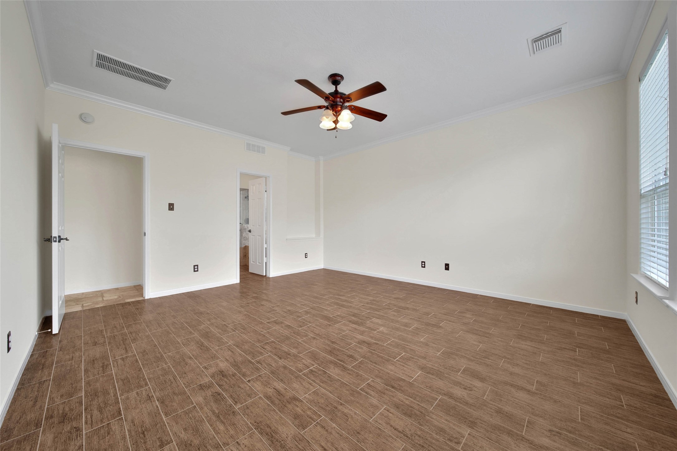 2215 2 Trail Drive Spring, TX 77373 - Photo 23 of 46 Primary Bedroom