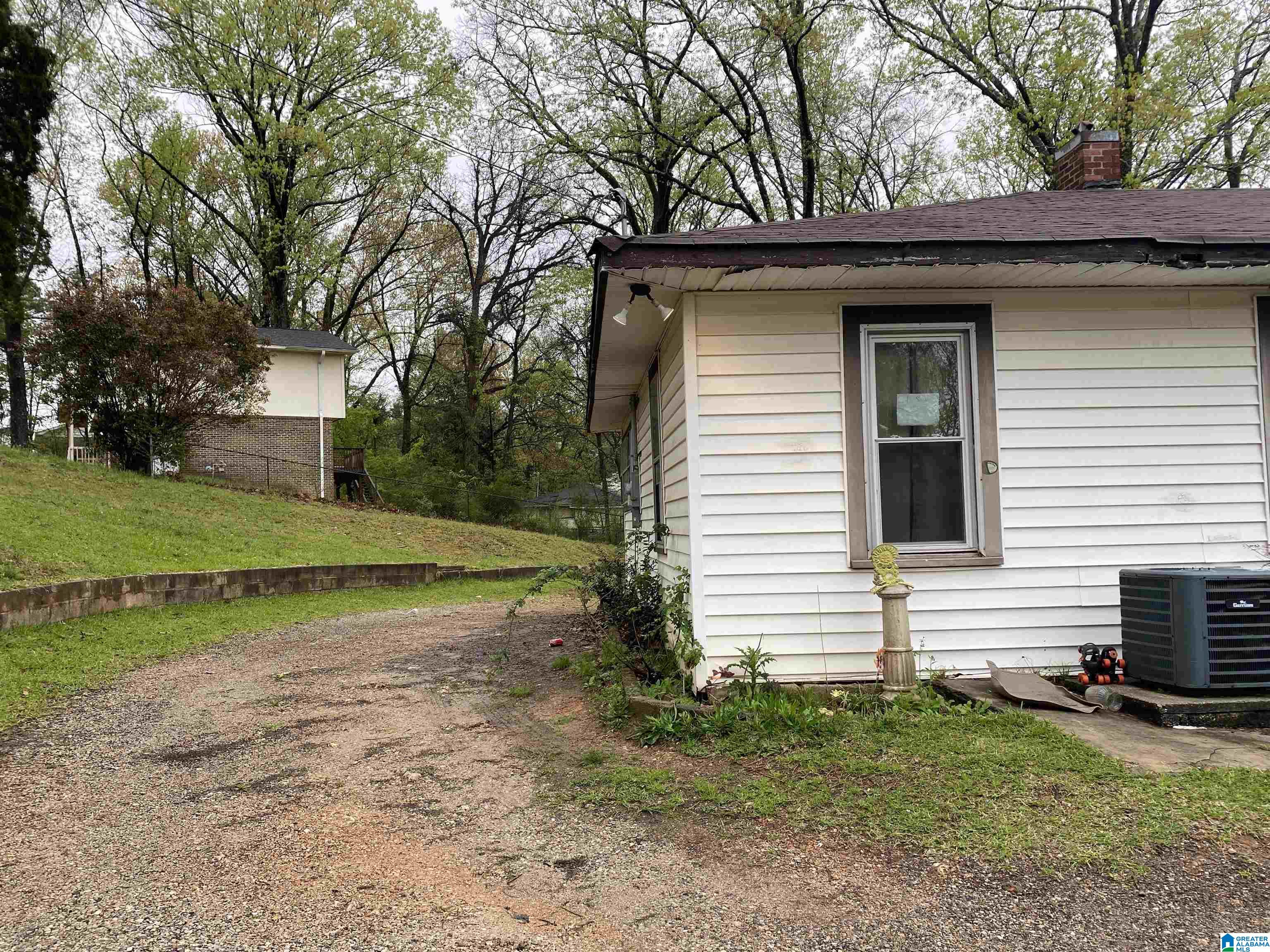 413 Jerry Drive Southwest Bessemer, AL 35022 - Photo 8 of 33